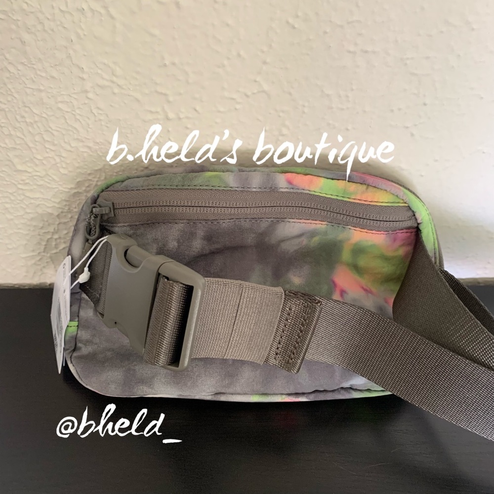 lululemon Everywhere Belt Bag in Hyper Dye Multi/Rover Pink Green (1L) New NWT - Picture 8 of 16